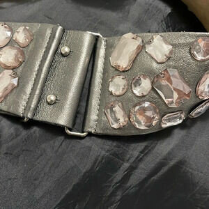 MISS JUNE Paris 80 CM leather belt encrusted with rhinestones in metallic grey.